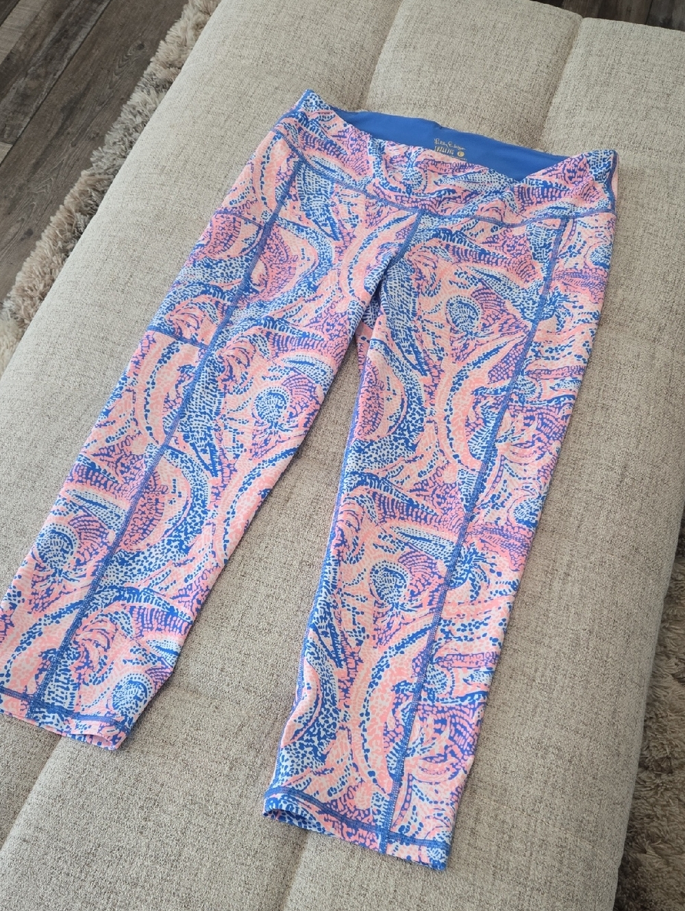 Lilly Pulitzer Luxletic Mid-Rise Capri Leggings